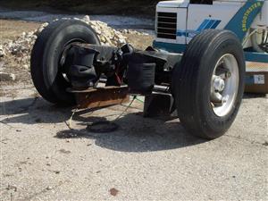 2001 New Way Pusher Axle