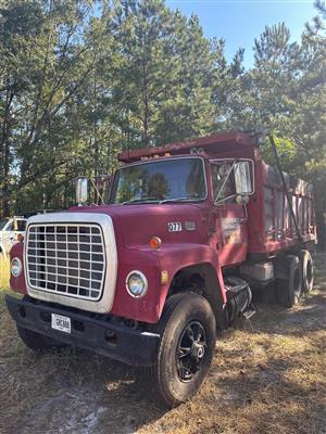 1984 Ford 8000