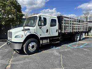 2018 Freightliner M2 106