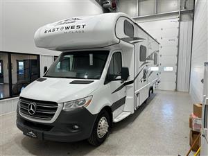 2022 East to West Entrada M-Class