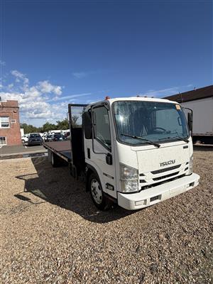 2017 Isuzu NRR