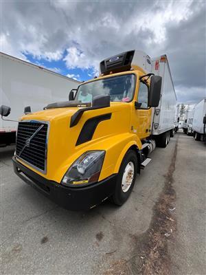 2016 Volvo VNL64T