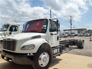 2018 Freightliner M2 106