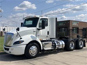 2021 International RH613 - Daycab