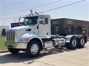 2008 Peterbilt 340 - Daycab