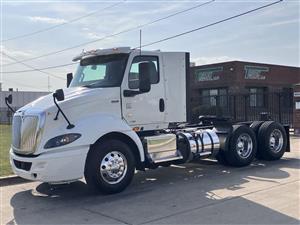2021 International RH613 - Daycab
