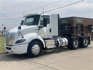 2021 International RH613 - Daycab