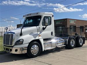 2016 Freightliner Cascadia 125 - Daycab