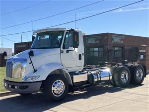 2017 International 8600 - Daycab