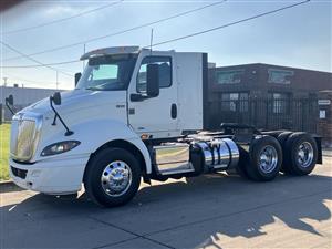 2021 International RH613 - Daycab