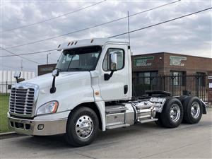 2016 Freightliner Cascadia 125 - Daycab