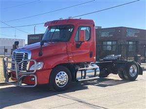 2012 Freightliner Cascadia 125 - Daycab