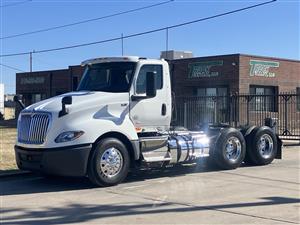 2019 International LT625 - Daycab