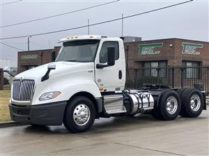 2019 International LT625 - Daycab