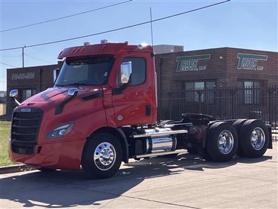 2022 Freightliner CASCADIA 116 - Daycab
