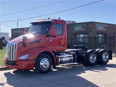 2022 Peterbilt 579 - Daycab