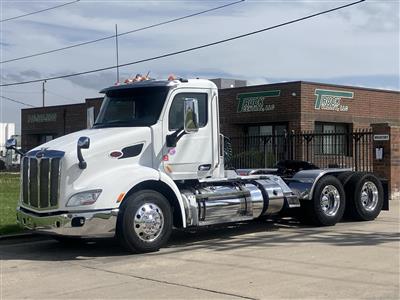 2016 Peterbilt 579 - Daycab