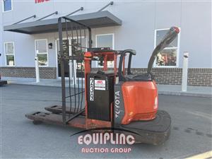 2015 TOYOTA PALLET JACK