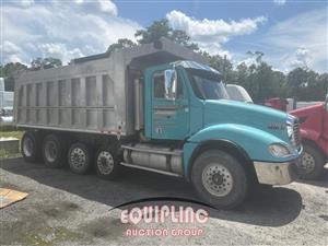 2014 Freightliner Columbia