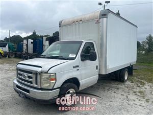 2013 Ford E-350