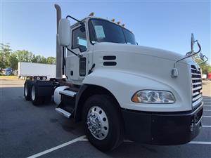 2015 Mack CXU613 DAY CAB - Daycab