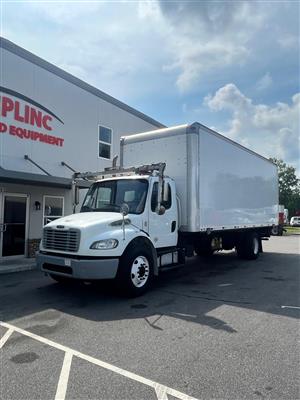 2017 Freightliner M2 106 Box Truck - Box Truck