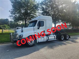 2019 Freightliner Cascadia 125 - Sleeper Truck