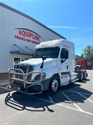 2019 Freightliner Cascadia 125 - Sleeper Truck
