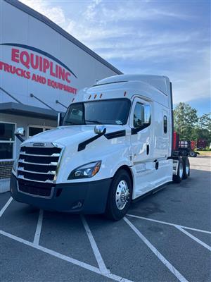2019 Freightliner PT126SLP - Sleeper Truck