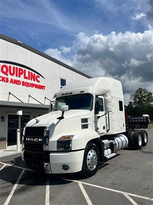 2019 Mack ANTHEM - Sleeper Truck