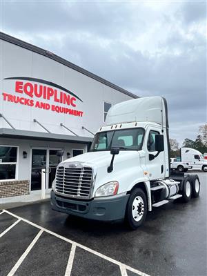 2017 Freightliner CASCADIA 125 DAY CAB - Daycab