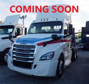 2019 Freightliner CASCADIA 126 - Daycab