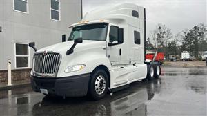 2019 International LT625 CUMMINS - Sleeper Truck