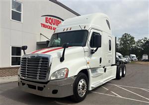 2016 Freightliner Cascadia 125 - Sleeper Truck