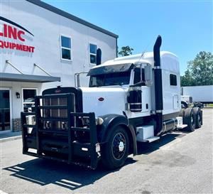 2006 Peterbilt 379 - Sleeper Truck