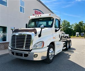 2016 Freightliner Cascadia 125 - Daycab