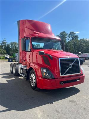 2017 Volvo VNL64 - Daycab
