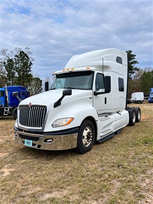 2019 International LT625 - Sleeper Truck