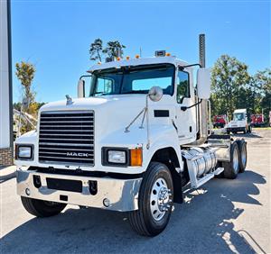 2014 Mack CHU613 - Daycab