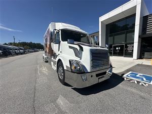 2016 Volvo VNL