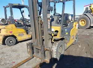 2022 Caterpillar GP25N