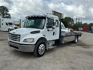 2024 Freightliner M2