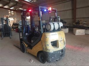 2021 Komatsu FG30SHT-16