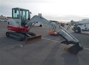 2019 Takeuchi TB235-2CR 