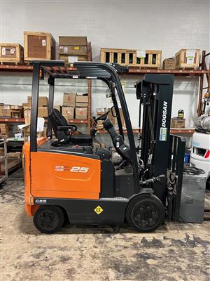 2022 Doosan BC25S-7 (Electric)