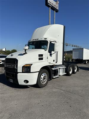 2023 Mack AN64T
