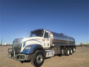2020 International HX620