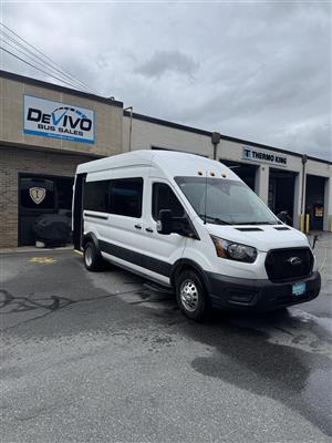 2024 Ford Transit 8+0
