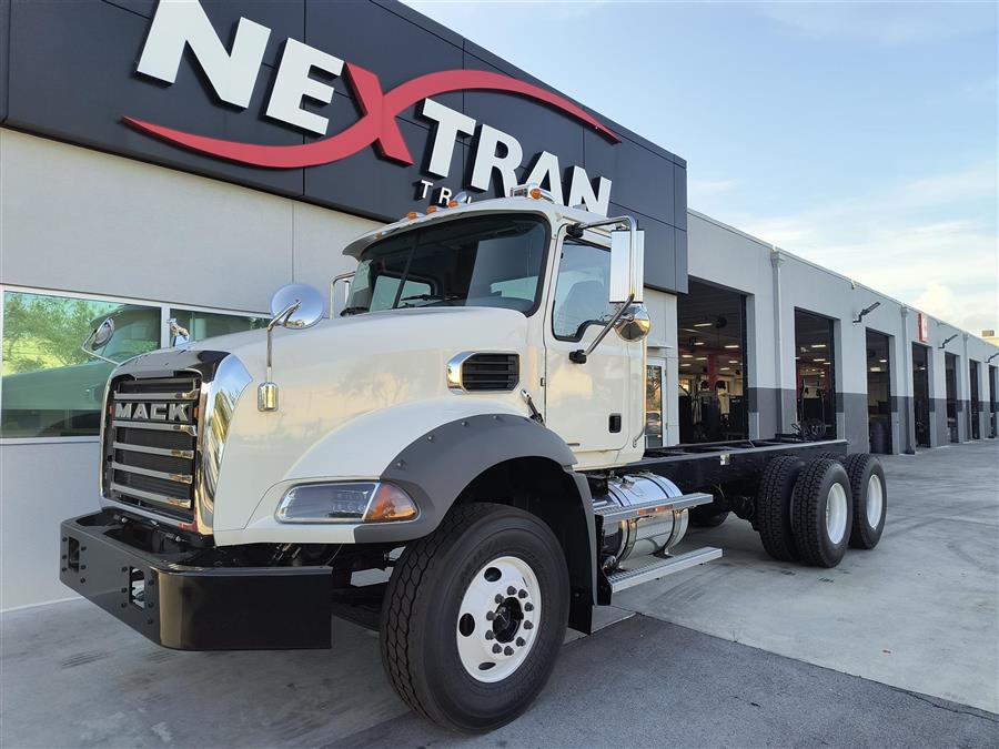 Nextran Truck Centers | New & Used Inventory