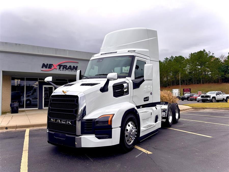 Nextran Truck Centers | New & Used Inventory